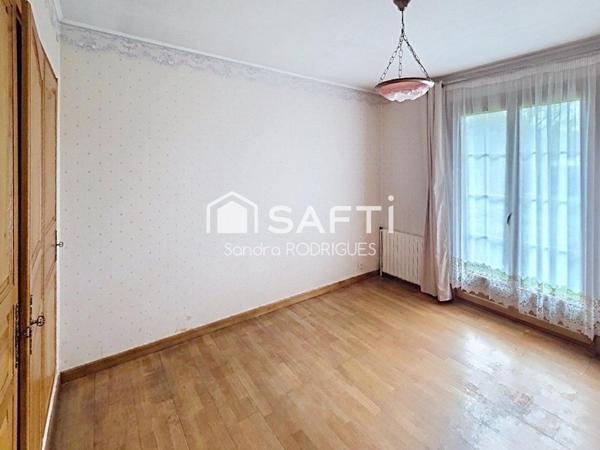 Pavillon individuel  6pièces  vivable plain- pied avec jardin  proche de toutes commodités à 15min de Saint-Quentin et 5min de Ribemont