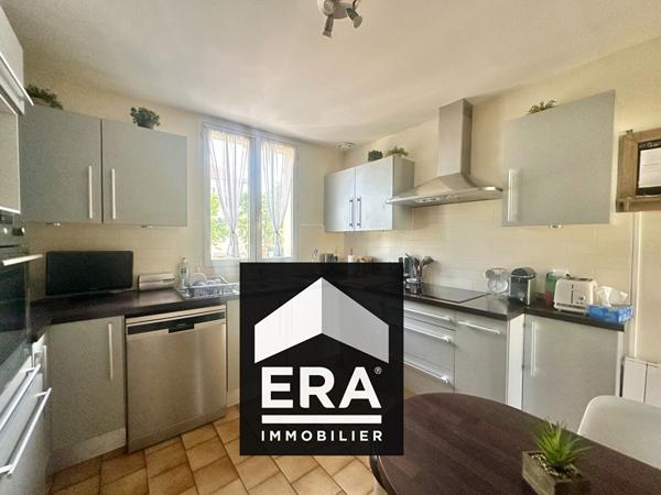 Maison familiale avec grand terrain - Quartier Dix-Arpents