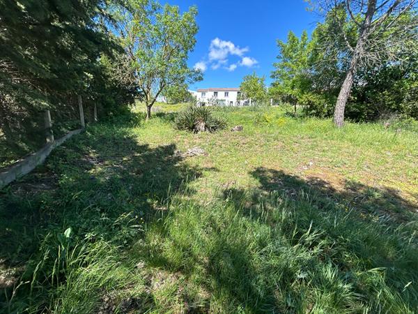 Terrain proche de Carcassonne 1823 m2