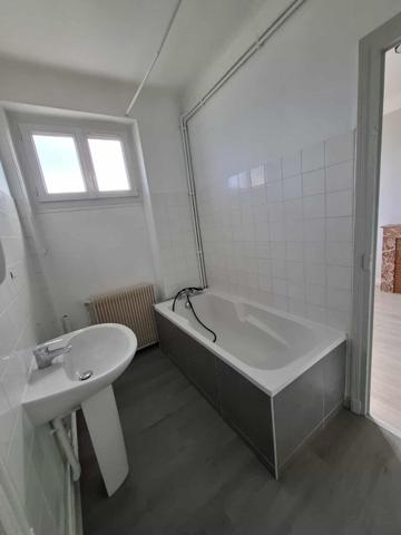 Opportunité Spécial Investisseur : Immeuble de Rapport & 14 Garages - Le Creusot