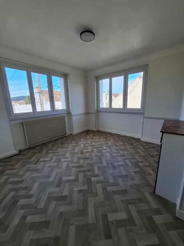 Opportunité Spécial Investisseur : Immeuble de Rapport & 14 Garages - Le Creusot