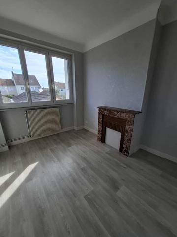 Opportunité Spécial Investisseur : Immeuble de Rapport & 14 Garages - Le Creusot