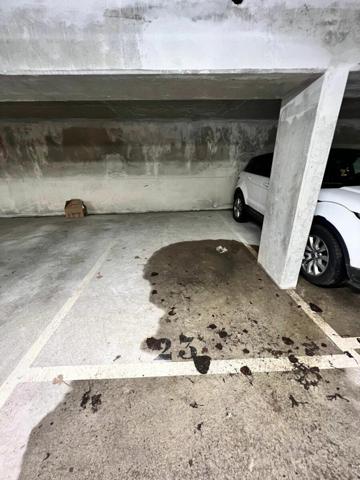 Stationnement à vendre  •  12 m2 Chelles
