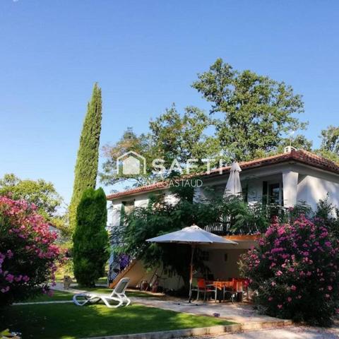 Très belle Propriété au calme de 8000 m2 et proche de tout aux Arcs!!! Gare 15 mn, Mer 25 mn, Aéroport Nice 40 mn, Un Havre de Paix!!!