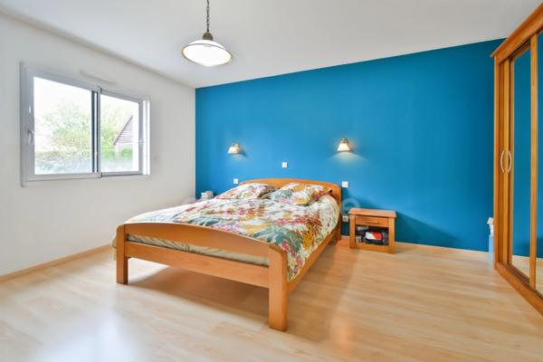 Maison à vendre 7 pièces CHANGE (72)