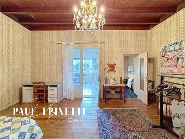 Immeuble avec jardin et annexe