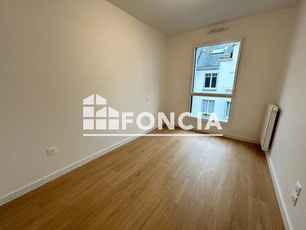 Location Appartement 4 pièces 98.03 m² - 10 RUE DU 116 R.I. Vannes 56000