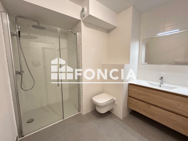 Location Appartement 4 pièces 98.03 m² - 10 RUE DU 116 R.I. Vannes 56000