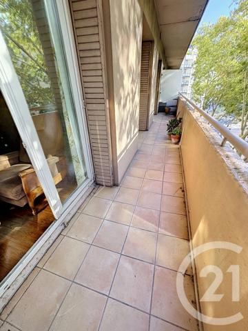 Appartement F5 à vendre  5 pièces - 82,53 m 2   LYON  - 69007