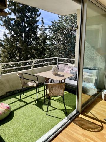 Appartement à vendre 5 pièces CARCASSONNE 105m2 environ (11) 3 chambres avec 2 terrasses et deux places de parking