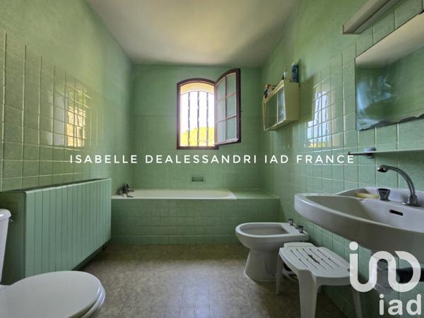 Maison à vendre 6 pièces 140 m² La Cadière-d'Azur