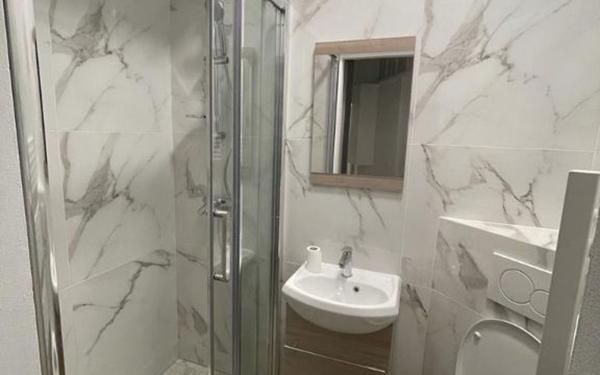 Appartement à louer    1 pièce •  Levallois-Perret