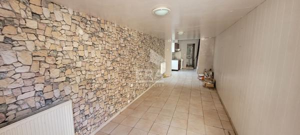 20673- Maison de ville Soissons