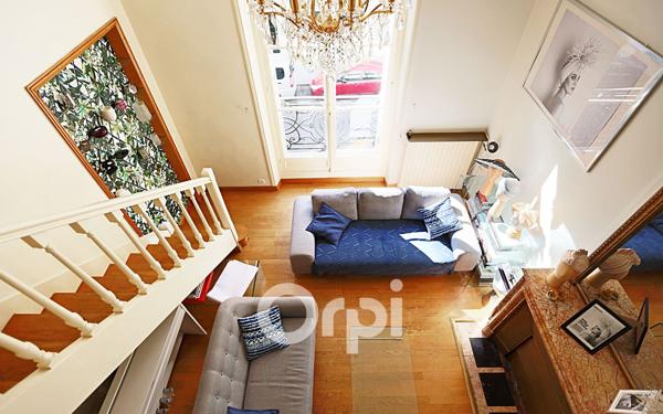 Appartement à louer    4 pièces • 100,75 m2 Paris 8