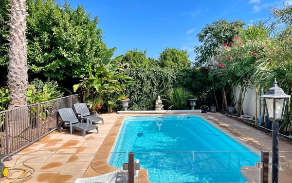 Maison à vendre    6 pièces •  Vias