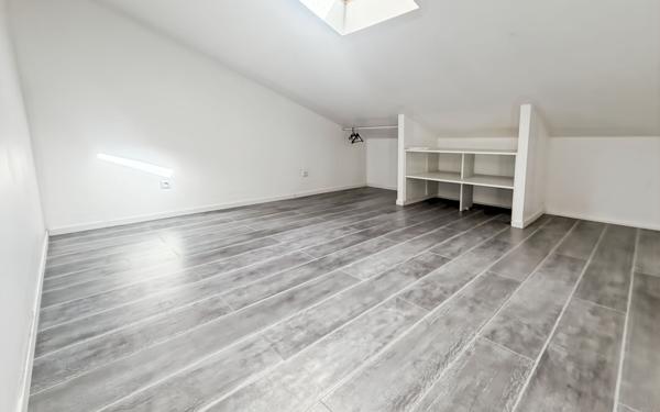 Maison à vendre    6 pièces •  Vias