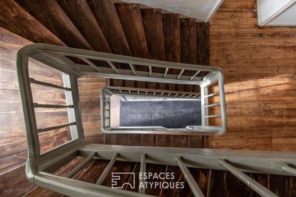 Maison familiale de caractère sur vaste terrain arboré