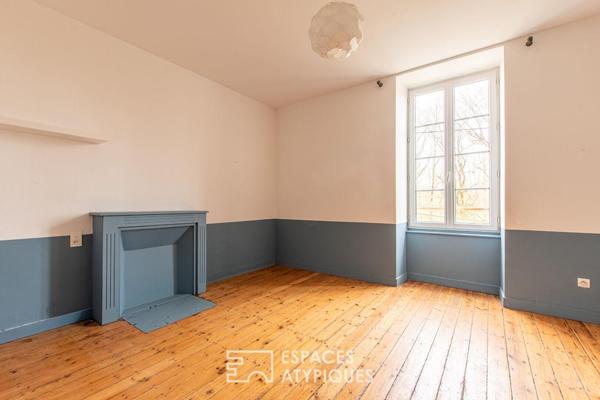 Maison familiale de caractère sur vaste terrain arboré