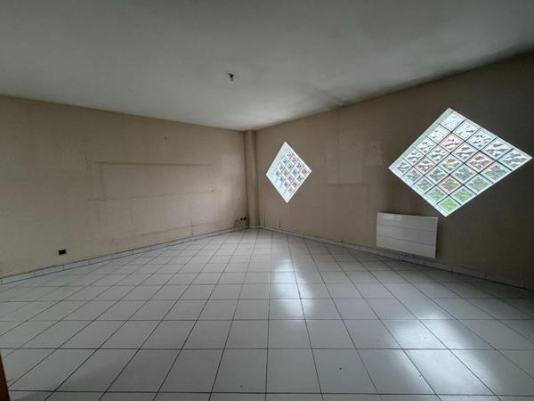 Maison avec garage BIHOREL Village