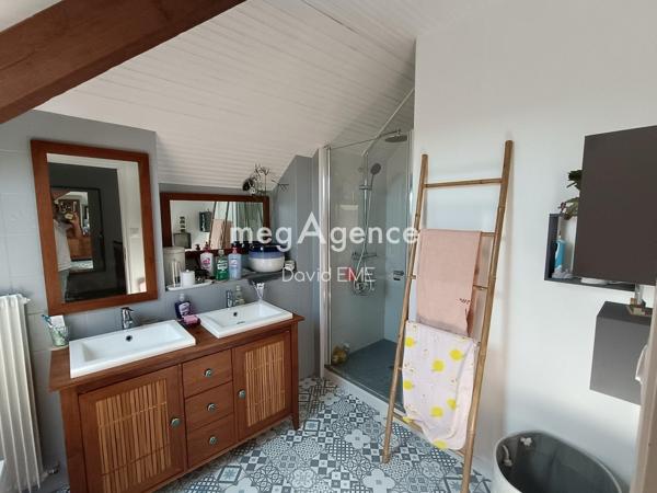 Maison à ACHARDS, 85150 - 7 pièces 148m²