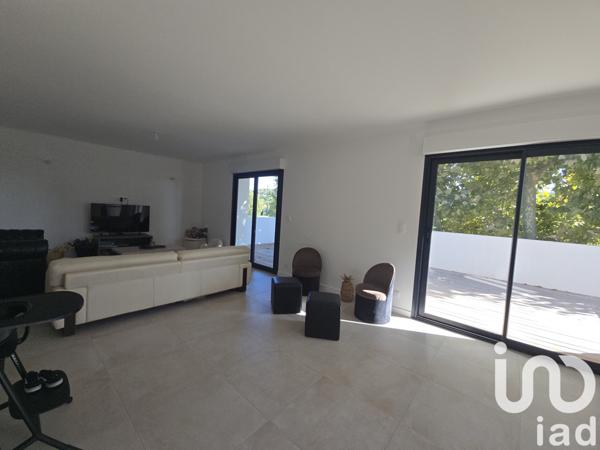 Appartement à vendre 3 pièces 74 m² Sanary-sur-Mer