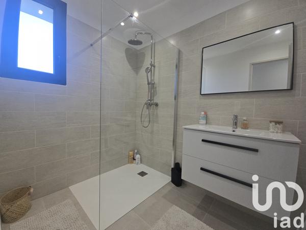 Appartement à vendre 3 pièces 74 m² Sanary-sur-Mer