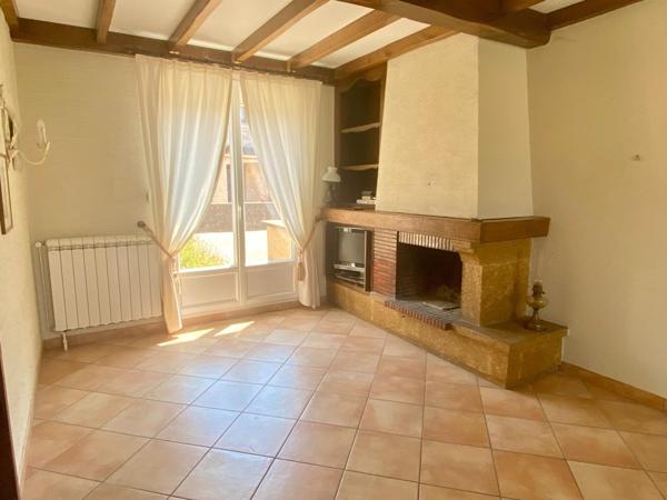 maison avec garage et jardin attenant