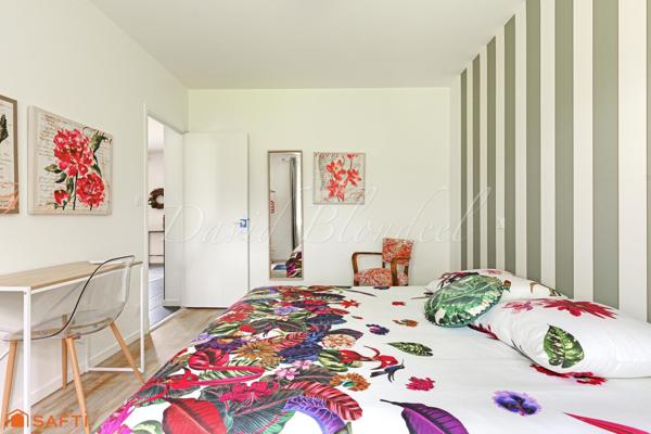 Maison entièrement rénovée - 1800m2 - Garages - GRAULHET