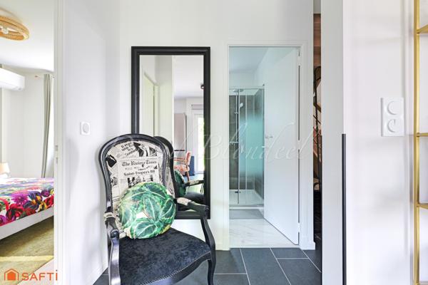 Maison entièrement rénovée - 1800m2 - Garages - GRAULHET