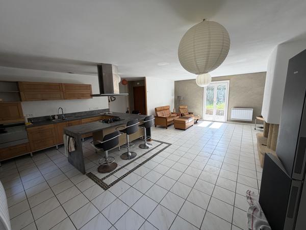 TOUROUZELLE : Maison de plein pied avec garage et terrain sans vis à vis