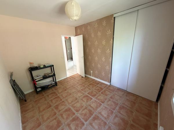 TOUROUZELLE : Maison de plein pied avec garage et terrain sans vis à vis