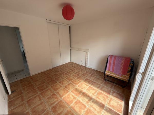 TOUROUZELLE : Maison de plein pied avec garage et terrain sans vis à vis