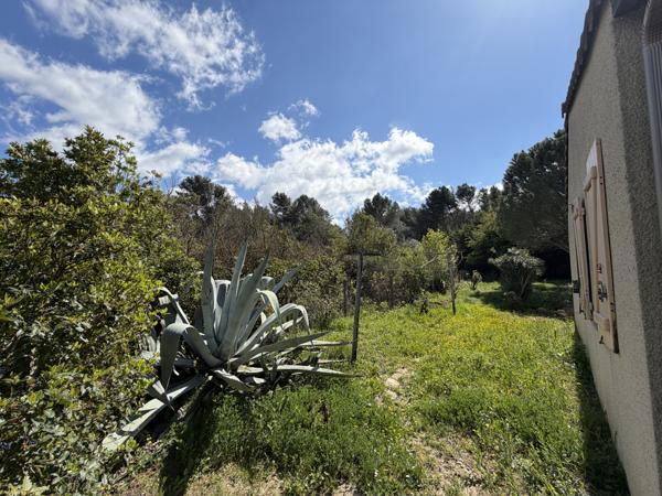 TOUROUZELLE : Maison de plein pied avec garage et terrain sans vis à vis