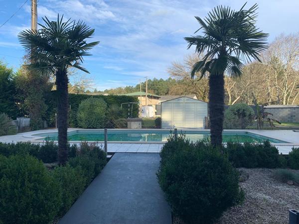 Maison avec cachet à Salles