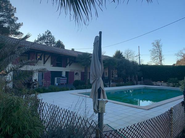 Maison avec cachet à Salles