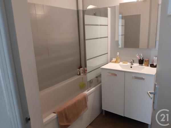 Appartement F4 à vendre  4 pièces - 76,82 m2 SALON DE PROVENCE - 13