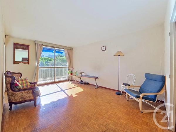 Appartement T3 à vendre  3 pièces - 69,21 m 2   MARSEILLE  - 13009