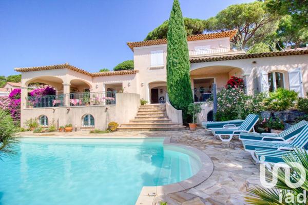 Maison à vendre 7 pièces 168 m² Sainte-Maxime