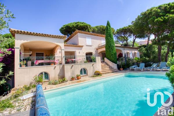 Maison à vendre 7 pièces 168 m² Sainte-Maxime