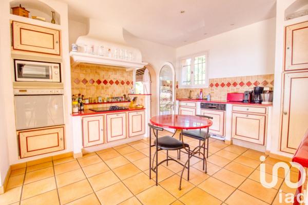 Maison à vendre 7 pièces 168 m² Sainte-Maxime