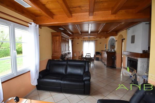 Maison plain pied avec dépendance et hangar