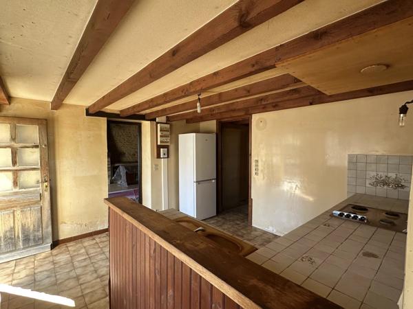 Ensemble de 2 maisons à rénover au cœur du village d’ECUELLES (MORET-LOING-ET-ORVANNE)