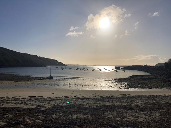 A LOUER SUR UN SITE PRIVILEGIE AVEC MAGNIFIQUE VUE MER T3 MEUBLE