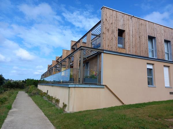 A LOUER SUR UN SITE PRIVILEGIE AVEC MAGNIFIQUE VUE MER T3 MEUBLE