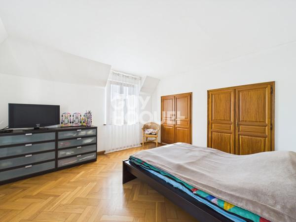 Maison à vendre à Saint Pierre les Elbeuf - 4 chambres, 180 m²