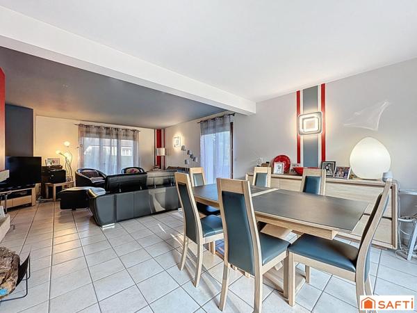 Au calme et proche de toutes commodités et gare