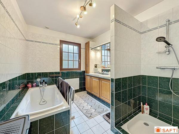 Au calme et proche de toutes commodités et gare