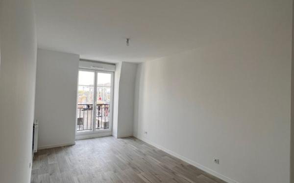 Appartement à louer    3 pièces •  Le Blanc-Mesnil