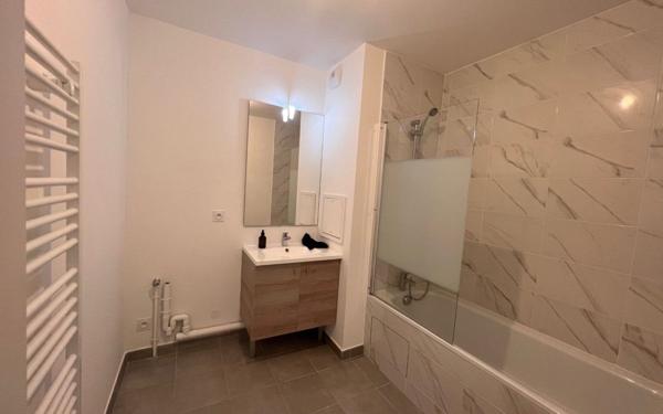 Appartement à louer    3 pièces •  Le Blanc-Mesnil