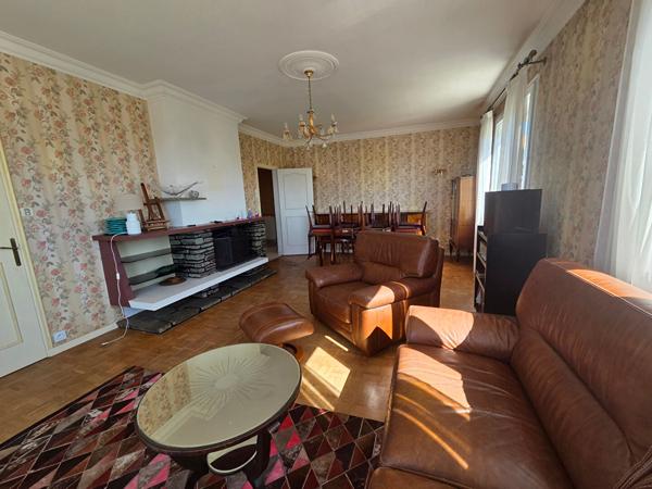 Maison Apremont - Maison de deux chambres + bureau avec sous-sol total